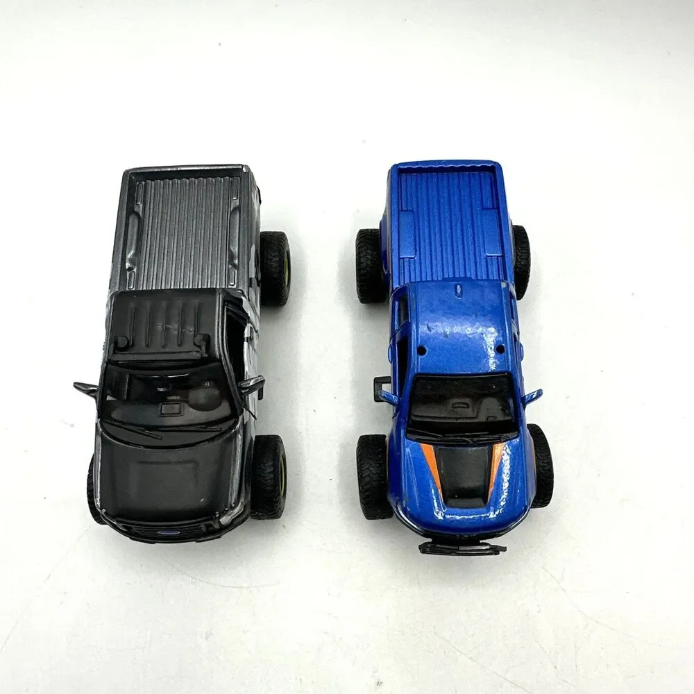 Lot of 2 Maisto 4x4 Ford F150 XL Pickup SEVERE OFF ROAD & Chevrolet 4x4 Pickup